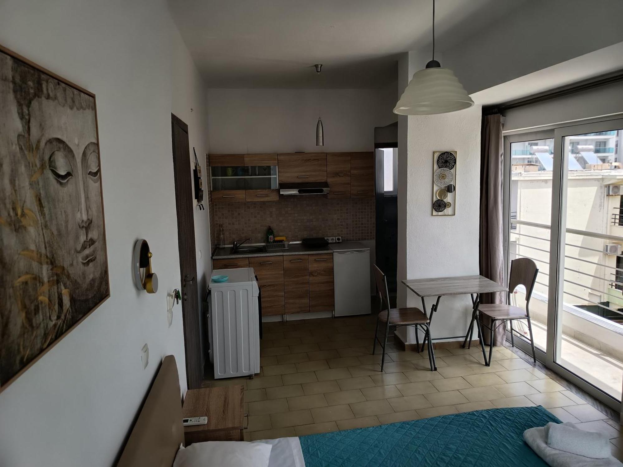 Lilian'S Seaview-Party Street-Youth Studios Rhodes City Camera foto